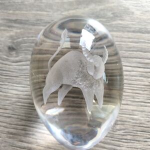 Ekenas VTG Sweden Etched Horned Bull Full Lead Clear Glass Egg Paperweight 3"